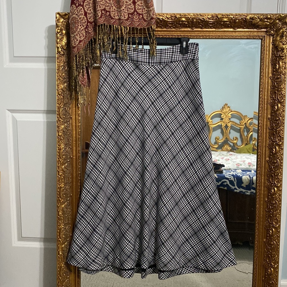 Stretchy Plaid Vintage Maxi Skirt. Perfect Condition. Size 4